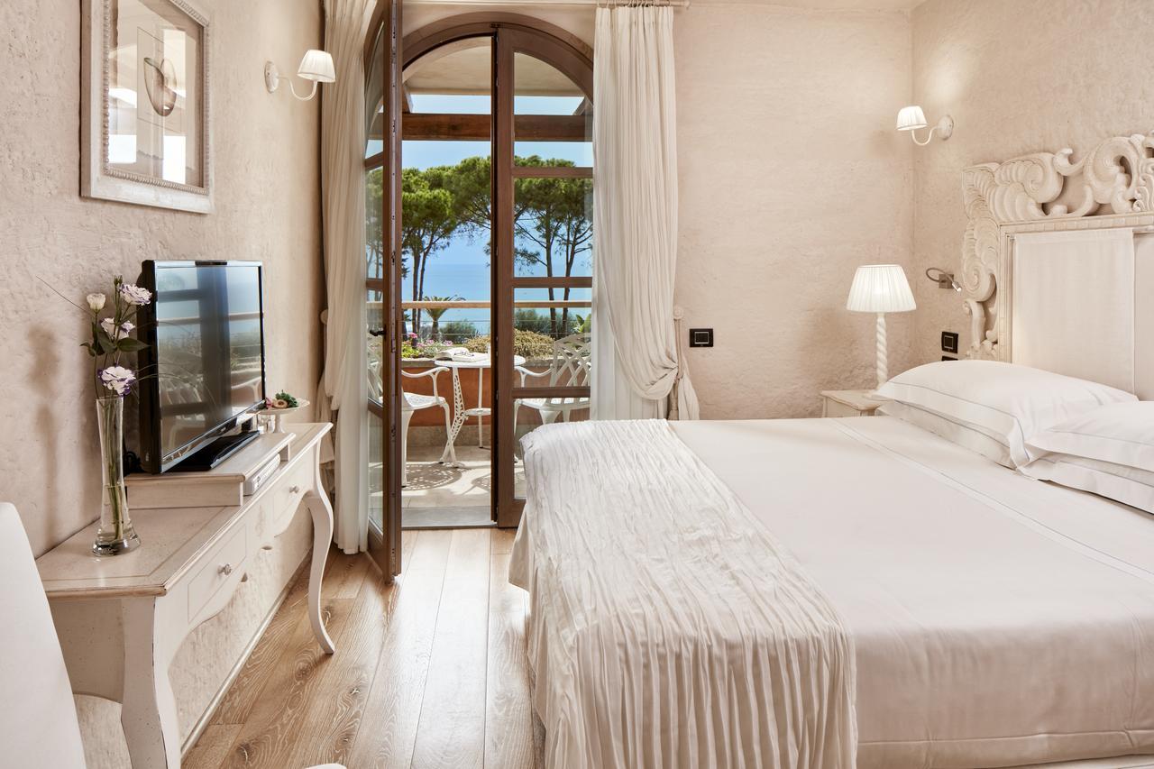 La Del Re - Adults Only - Small Luxury Of The World Castiadas